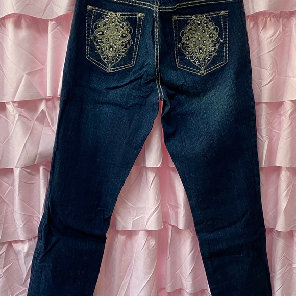 Tru Luxe - Picture 2 of 4